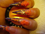 Best Nails - porci virággal