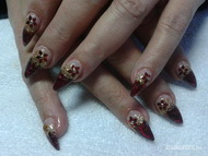 Ildi barátnőm igazán ünnepi körme