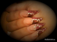 Épített zselés műköröm