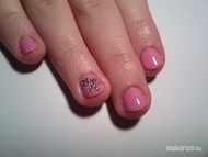 Bettinának masnival 