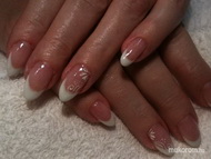 gyönyörű körömágyú vendégemnek GL