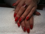 Helinek Vadító pirosat