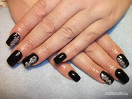 Kerikém feketére álmodta