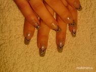 ezust fekete diszitessel