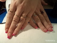 francia sötét pink zselé diszitve