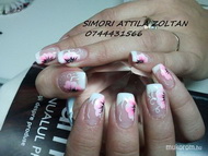 Francia Köröm viragal