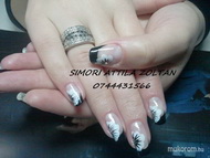 Francia Köröm viragal