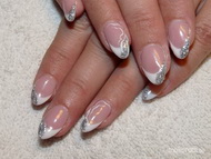 Csillámporral megszórva