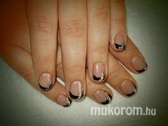 Kombinált zselés műköröm