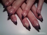 egy kicsit merészebb mint az előző