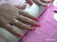 Köves műköröm díszítés