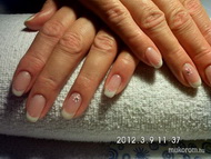 Saját köröm megerősítés