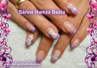 Best Nails - lila kagylólapos kisvirágokkal