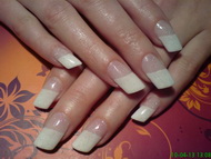 Best Nails - -