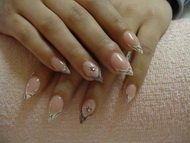 Best Nails - barna-fehér