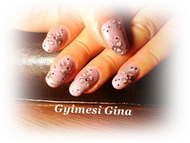 Lila alapon virágos-köves