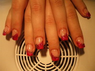 Zselés műköröm díszítés