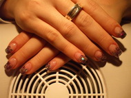 Zselés műköröm díszítés