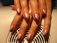 Zselés műköröm díszítés