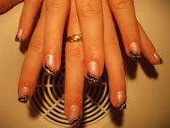 Zselés műköröm díszítés