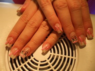 Best Nails - .