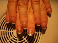 Best Nails - .