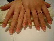 Best Nails - Épített zselés műköröm rövid szabad széllel