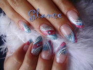 Anikónak valami kéket