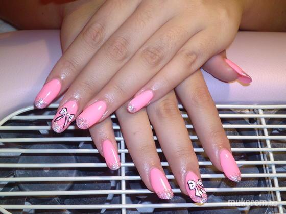Taminak Pink masnis csillámos - Zselés műköröm képek