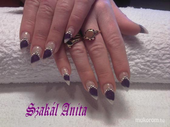 Szakál Anita - Klaudia - 2011-01-13 13:35