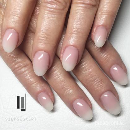 Nail Artist S Pictures Fodor Vas Kinga Natural Baby Boomer Gel Nail Pictures