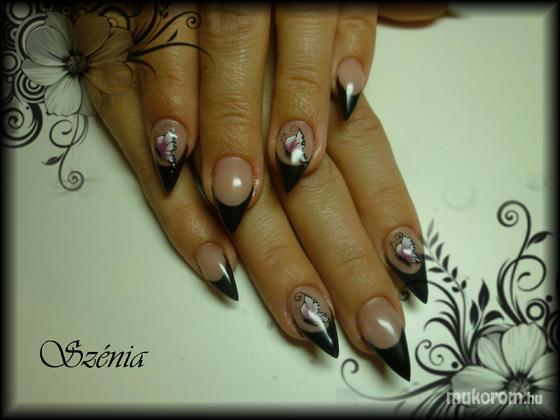 Feketéné K. Szénia - Pillangó - 2011-10-12 08:38