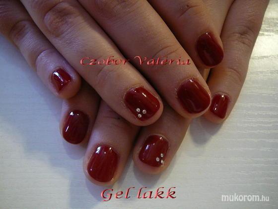VALÈRIA-ÙJPEST - Gel lakk - 2012-01-01 11:01
