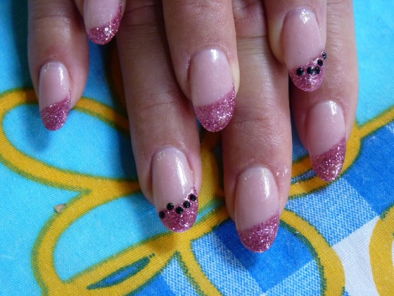 Trembeczki Hajnalka /CrystalNails refrencia körmös/ - zselés szines francia - 2010-06-30 22:58