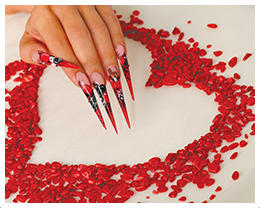 ¿Cuál es nombre de del paquete que lanzó la marca Crystal Nails para San Valentín?