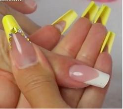 Cuál es la nueva línea de polvos acrílicos (porcelana) que Crystal Nails ha lanzado?