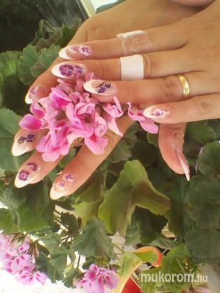 Nagy Ancsika - francia mandula gyönyörű virágokkal - 2012-09-09 16:13