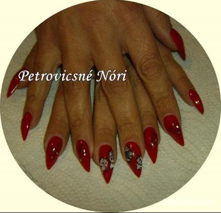 Petrovicsné  Nóri - Juci kedvenc színe a piros - 2011-03-30 07:30