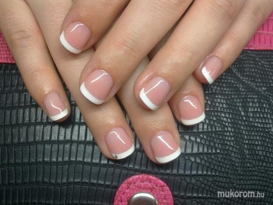 Tárnoki Gabi - MANI GEL Manicure Tip - 2012-05-08 22:03