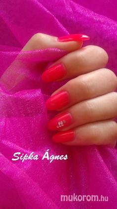 Sipka Ágnes - neon pink gél lakk - 2012-07-21 20:42