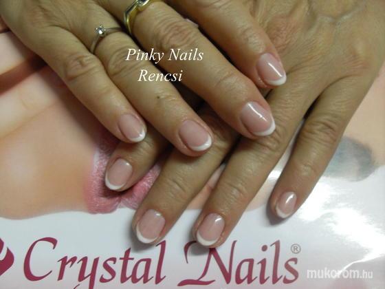 Fridrich Renáta - Gold Deluxe Beauty -Crystal Nails Elite referencia szalon - Egyszerűen szép - 2013-01-13 19:33