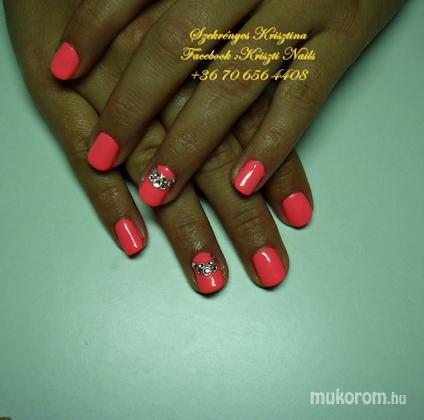 Krisszty nails - Kövecskés gél lakk - 2014-03-11 16:49