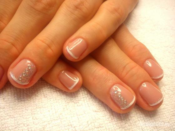 Nail Beauty körömszalon "crystal nails referencia szalon" - Gél Lakk - 2014-08-27 13:14