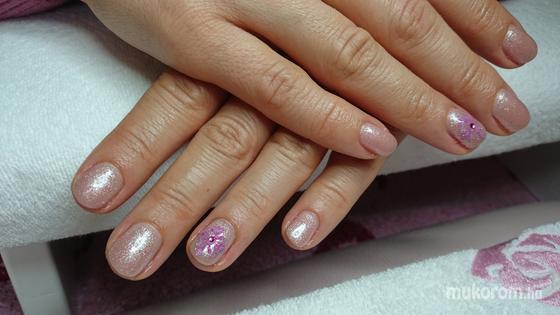 Nail Beauty körömszalon "crystal nails referencia szalon" - gél lakk - 2014-12-19 22:27