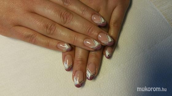 Heni nails - Lila fehér - 2015-03-06 21:51