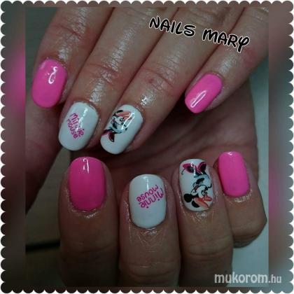 Nails by Mary Saloon - Mickey gel lakk - 2016-02-05 21:45