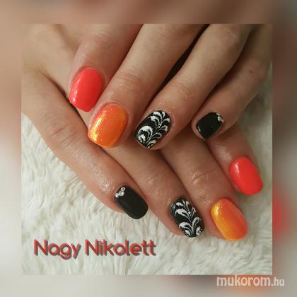 Nagy Nikolett - Neon fekete kombi - 2016-07-28 11:17