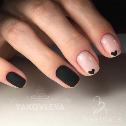 hella queen - qt nails - 2017-08-10 14:42