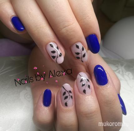 Rest-Fülöp Alexandra - Blue nails - 2019-06-28 07:42