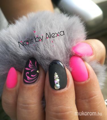 Rest-Fülöp Alexandra - Pink black nails - 2019-09-21 08:26